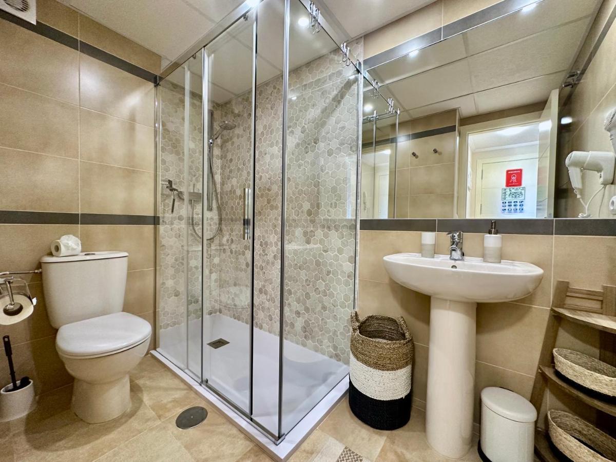 Clubrent - Esmeralda Suites 21º Piso カルプ エクステリア 写真